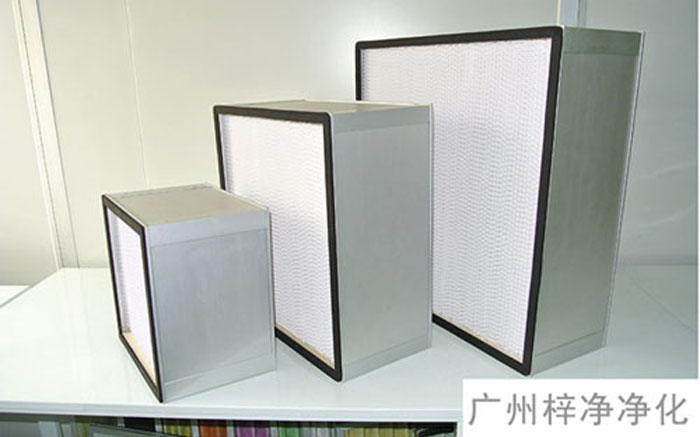 F-S有隔板中效空氣過(guò)濾器主要用于制藥、電子、食品廠(chǎng)房中潔凈/空調(diào)/通風(fēng)系統(tǒng)的中級(jí)過(guò)濾。